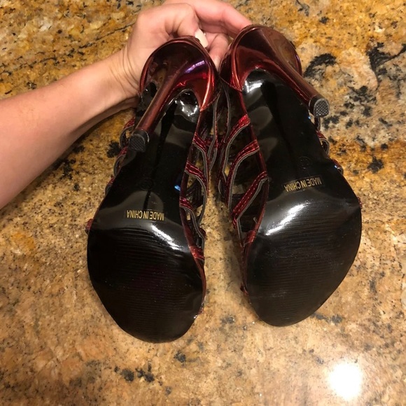 Shoes - Picture 4 of 4